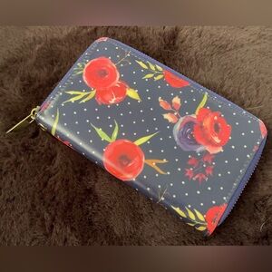 NEW Wander Wallets Hadley Wallet